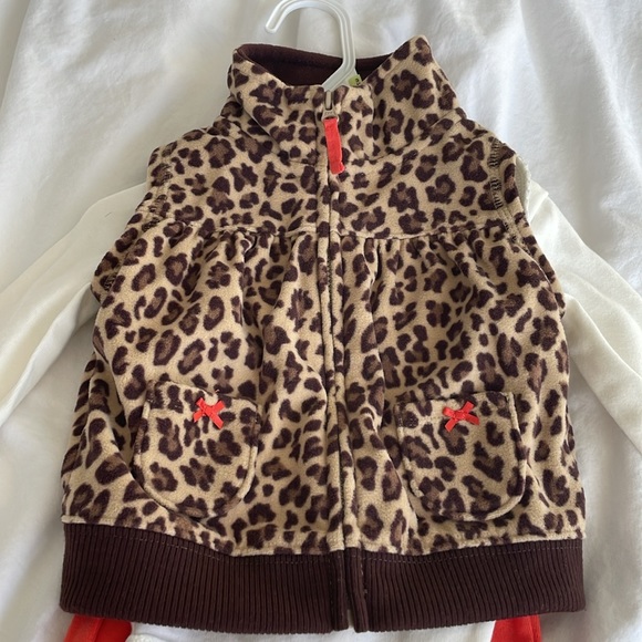 Carters 0-3 months leopard vest set new with tags - Picture 2 of 4